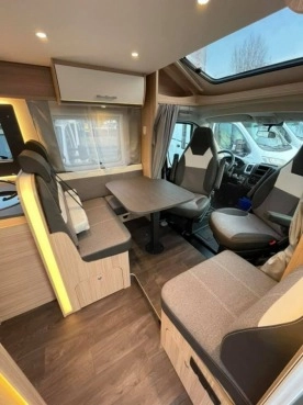                         Sunlight T68 Nowy Fiat Ducato 2.3 140 KM - zdjęcie 21
                        