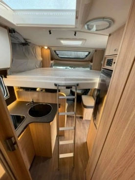                         Sunlight T68 Nowy Fiat Ducato 2.3 140 KM - zdjęcie 8
                        