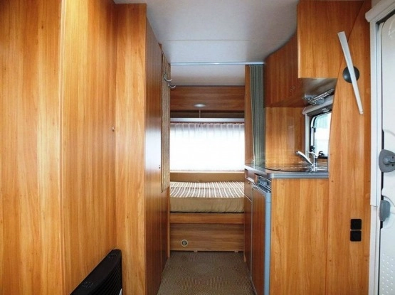                         Burstner Flipper 435 TS z 2007 r. - zdjęcie 16
                        