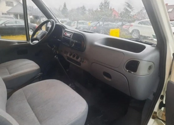                         Ford Chausson - zdjęcie 10
                        