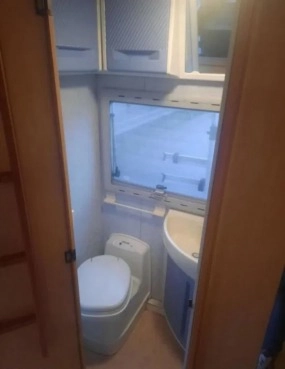                         Ford Chausson - zdjęcie 26
                        