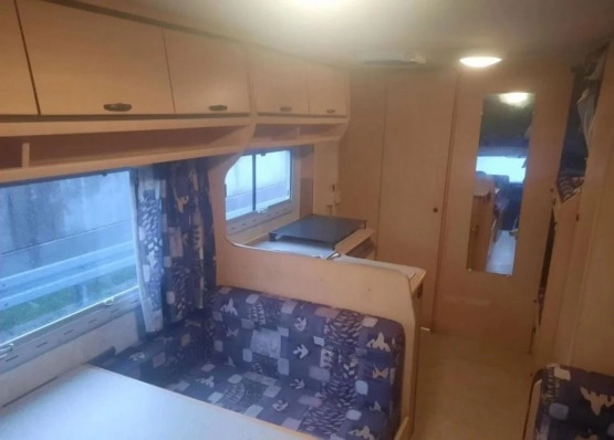                         Ford Chausson - zdjęcie 30
                        