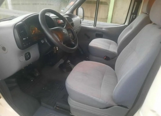                         Ford Chausson - zdjęcie 7
                        