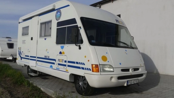                         Kamper PILOT First 80 (Ford) - zdjęcie 2
                        