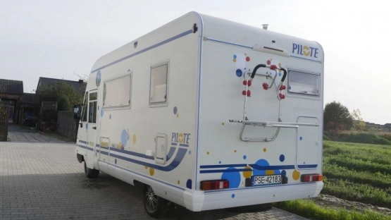                         Kamper PILOT First 80 (Ford) - zdjęcie 3
                        