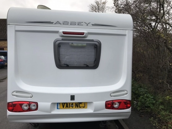                         ABBEY 470 FreeStyle z 2008 roku z MOVEREM i kompletnym namiotem - zdjęcie 2
                        