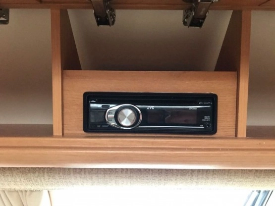                         Przyczepa kempingowa Compass Omega 524, 4/5 osobowa, zadbana, sucha - zdjęcie 13
                        