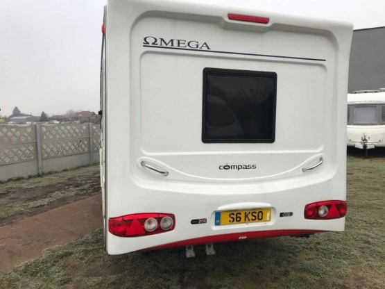                         Przyczepa kempingowa Compass Omega 524, 4/5 osobowa, zadbana, sucha - zdjęcie 26
                        