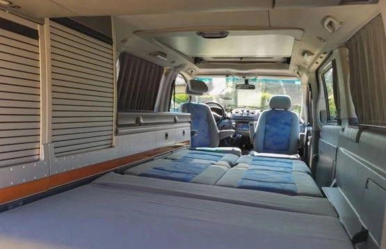                         Mercedes-Benz Viano - zdjęcie 19
                        