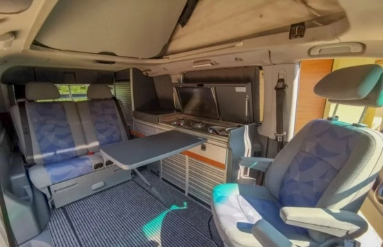                         Mercedes-Benz Viano - zdjęcie 2
                        