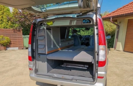                         Mercedes-Benz Viano - zdjęcie 7
                        