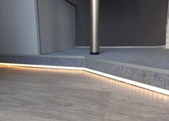                         Peugeot Boxer 2010 r. CamperVan - zdjęcie 14
                        