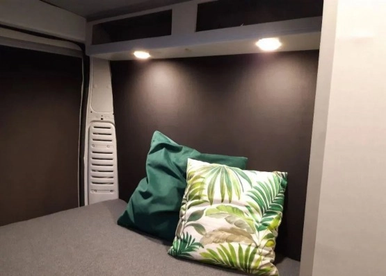                         Peugeot Boxer 2010 r. CamperVan - zdjęcie 8
                        