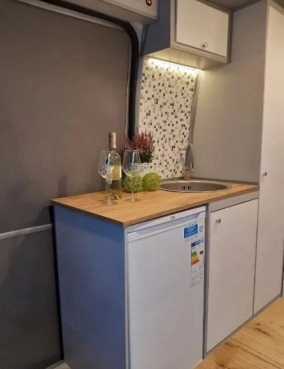                         Peugeot Boxer 2010 r. CamperVan - zdjęcie 9
                        