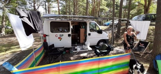                         Peugeot Boxer z 2001 r. CamperVan - zdjęcie 11
                        