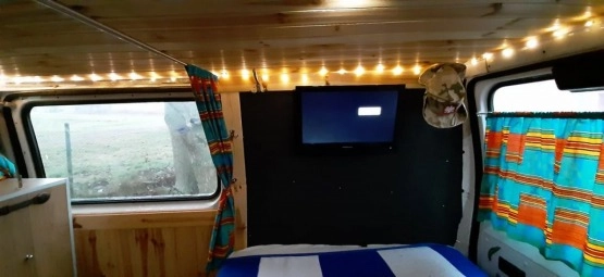                         Peugeot Boxer z 2001 r. CamperVan - zdjęcie 20
                        