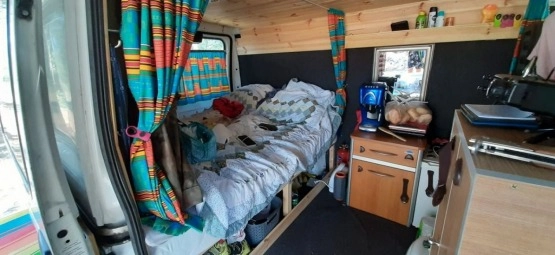                         Peugeot Boxer z 2001 r. CamperVan - zdjęcie 5
                        