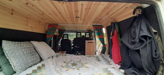                         Peugeot Boxer z 2001 r. CamperVan - zdjęcie 9
                        