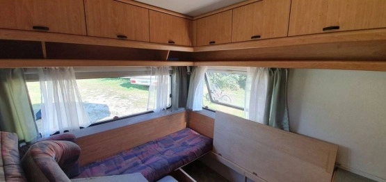                         Przyczepa Knaus SUDWIND 6504 z przedsionkiem - 1994 r. DMC 1300 kg - zdjęcie 18
                        