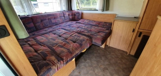                         Przyczepa Knaus SUDWIND 6504 z przedsionkiem - 1994 r. DMC 1300 kg - zdjęcie 24
                        