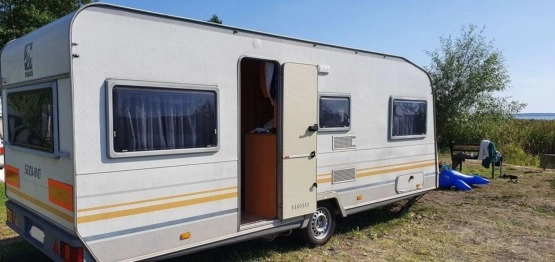                         Przyczepa Knaus SUDWIND 6504 z przedsionkiem - 1994 r. DMC 1300 kg - zdjęcie 7
                        