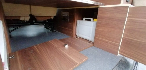                         Volkswagen T5 2011 rok - zdjęcie 4
                        