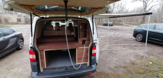                         Volkswagen T5 2011 rok - zdjęcie 8
                        