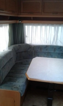                         Przyczepa kempingowa Fendt Platin z 2000 r. - zdjęcie 2
                        