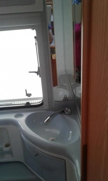                         Przyczepa kempingowa Fendt Platin z 2000 r. - zdjęcie 4
                        