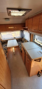                         Knaus 400 2000 r. - zdjęcie 15
                        