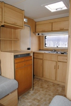                         Beyerland 350/2, rok 1989 - zdjęcie 5
                        