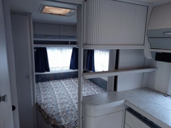                         Hobby Excellent 495 z 1997 r. - zdjęcie 17
                        