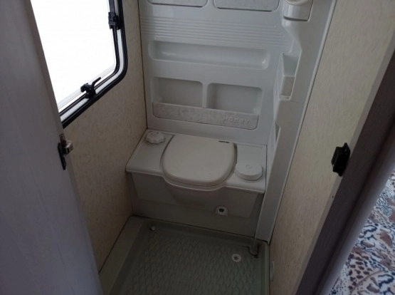                         Hobby Excellent 495 z 1997 r. - zdjęcie 6
                        