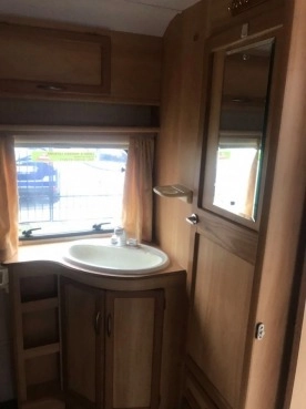                         Przyczepa Swift Sterling Sheraton z 2000 r. - zdjęcie 6
                        
