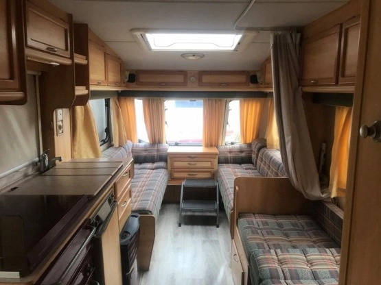                         Przyczepa Swift Sterling Sheraton z 2000 r. - zdjęcie 7
                        