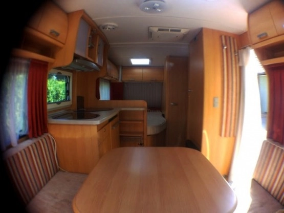                         Sprzedam przyczepę kempingową TEC  TE 490 K Travel King - zdjęcie 4
                        