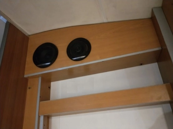                         Knaus Sun TR duża alkowa 3,0L olbrzymi garaż, 6 osób 2007 rok AlKo - zdjęcie 3
                        