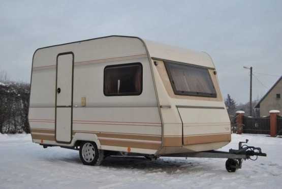                         Przyczepa Dethleffs RD2 z 1990 r. - zdjęcie 1
                        