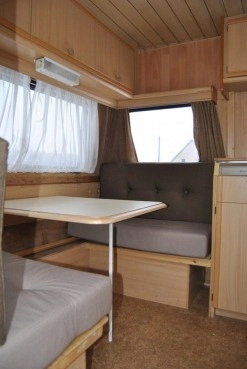                         Przyczepa Dethleffs RD2 z 1990 r. - zdjęcie 5
                        