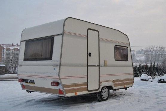                         Przyczepa Dethleffs RD2 z 1990 r. - zdjęcie 7
                        