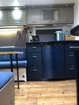                         Przyczepa kempingowa Fendt 620 niebanalna, jedyna taka! - zdjęcie 17
                        