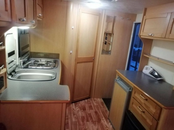                         Elddis Avante z 2006 r. - zdjęcie 3
                        