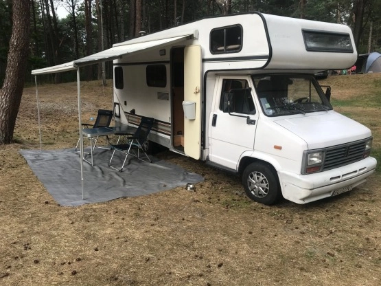                         Kamper 6 os. Burstner a620, OC, przegląd, gotowy do jazdy - zdjęcie 4
                        