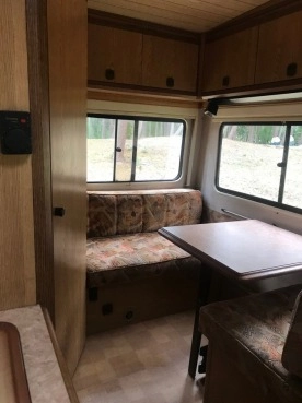                         Kamper 6 os. Burstner a620, OC, przegląd, gotowy do jazdy - zdjęcie 5
                        