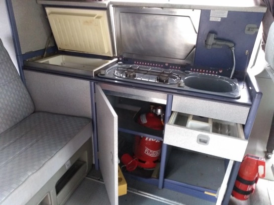                         VW T4 California Kamper 2.0 benzyna - zdjęcie 3
                        