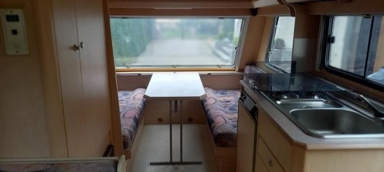                         Przyczepa Kempingowa Beyerland Vitesse z przedsionkiem. Zarejestrowana - zdjęcie 2
                        