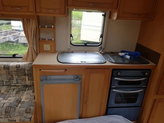                         Przyczepa Compass Corona 475 - zdjęcie 14
                        