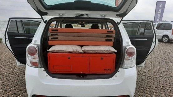                        Kamper Toyota Corolla Verso  - zdjęcie 7
                        