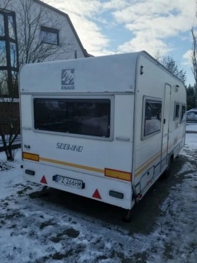                         Knaus Sudwind przyczepa kempingowa mocno doposażona! Przedsionek - zdjęcie 6
                        