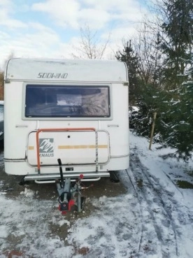                         Knaus Sudwind przyczepa kempingowa mocno doposażona! Przedsionek - zdjęcie 7
                        